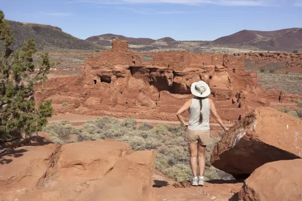 Trail overlooking Wupatki Pueblo ruins